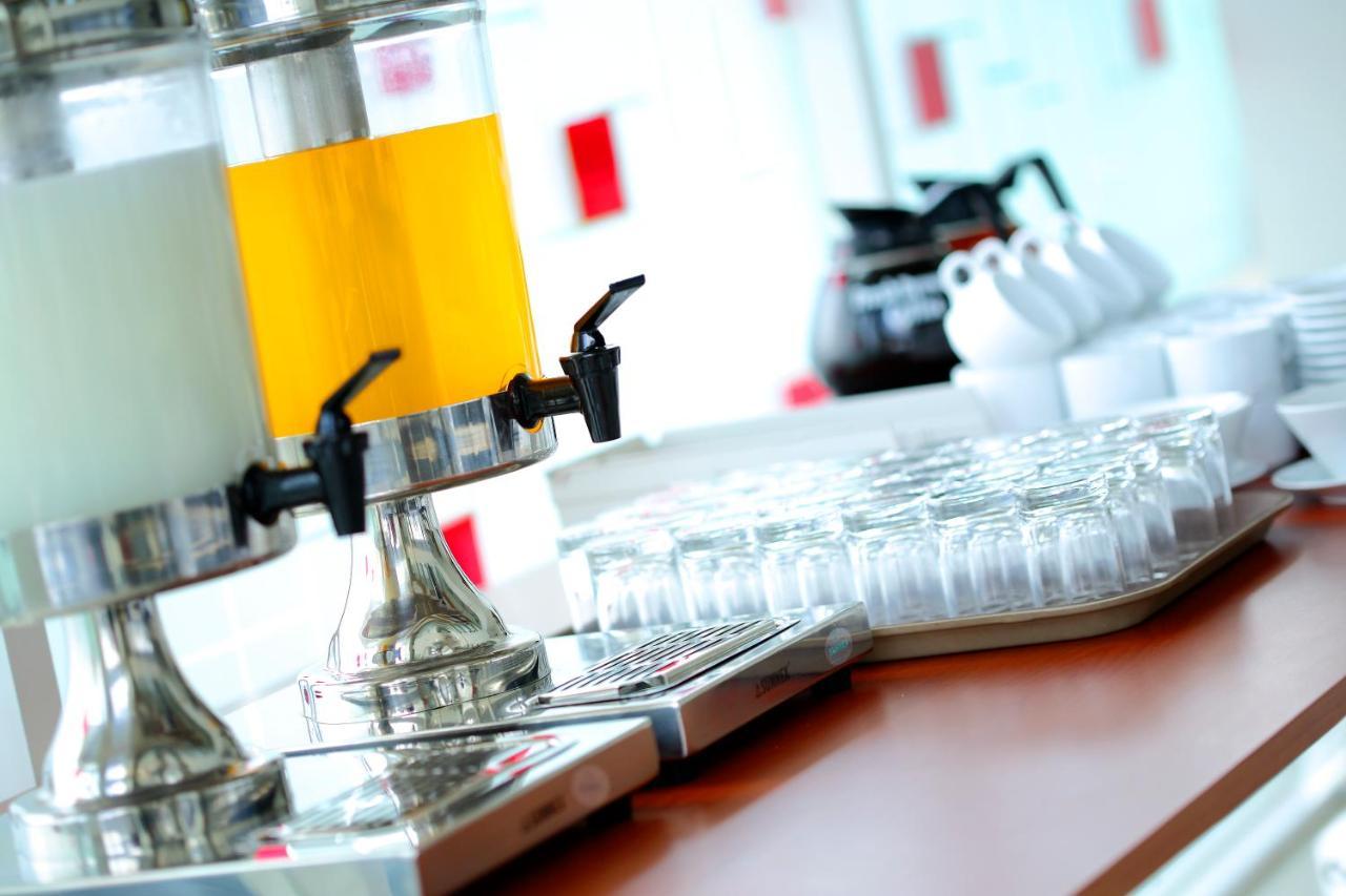 Amaris Hotel Cirebon Zewnętrze zdjęcie