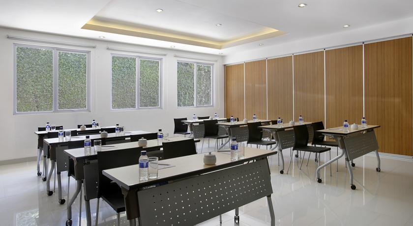 Amaris Hotel Cirebon Zewnętrze zdjęcie
