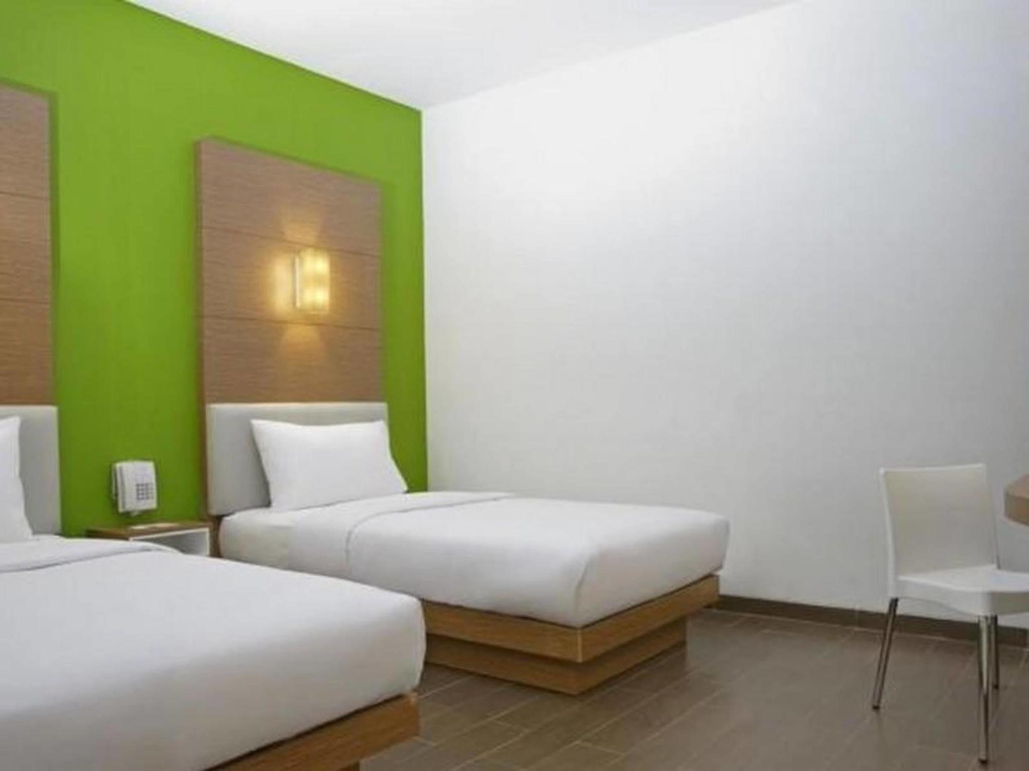 Amaris Hotel Cirebon Zewnętrze zdjęcie
